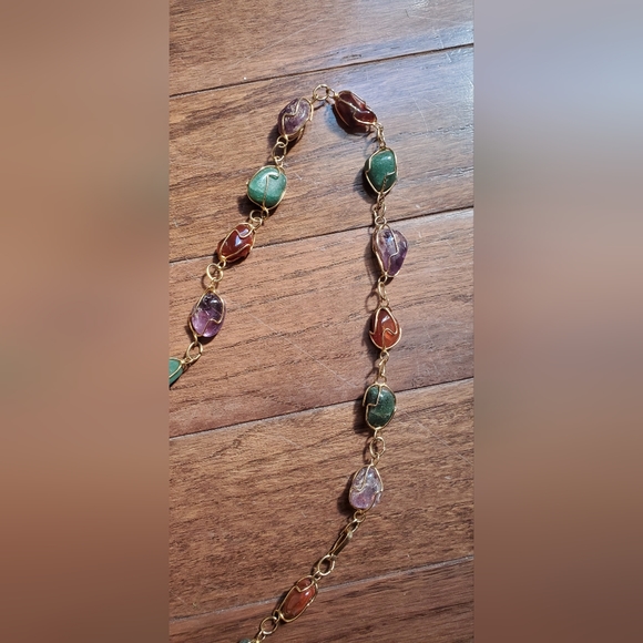 All 5 items - Picture 12 of 16